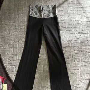 Love pink wide leg leggings